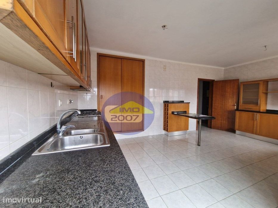 Apartamento T1 em Oliveira de Azeméis. — Oliveira De Azeméis, Santiago De Riba-Ul, Ul, Macinhata Da Seixa E Madail, Aveiro