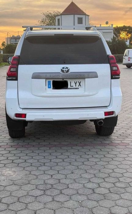 Toyota Land Cruiser 150 VX ano 2022