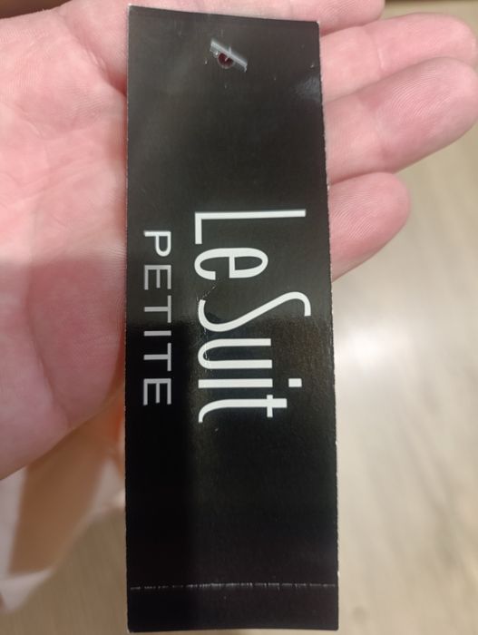 Акція!!!Рожева нова сукня,гарної якості.