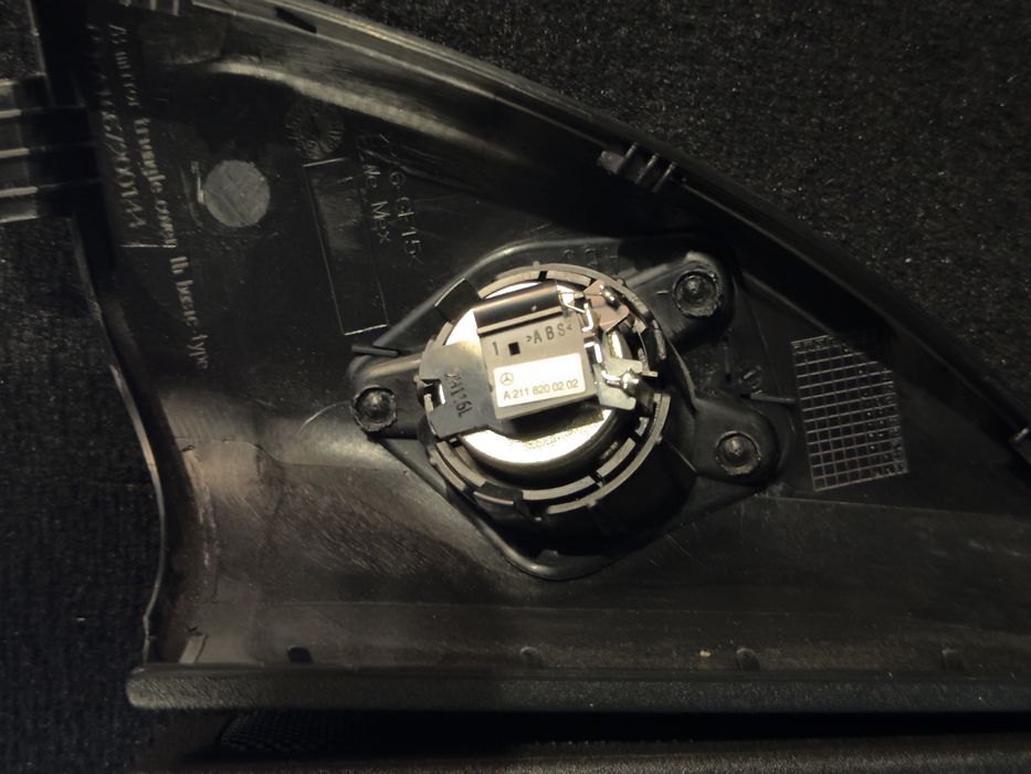 Продам оригинальні динамики на передні двери мерседес ml gl gls  w166