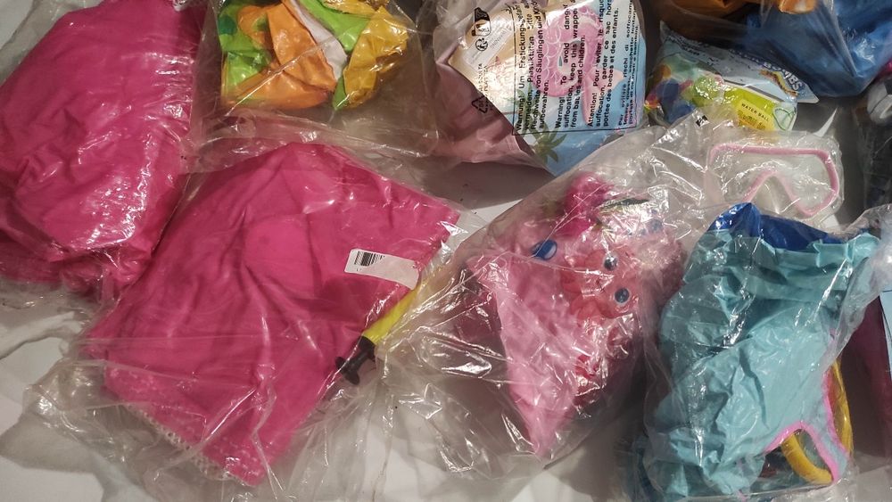 Zestaw dmuchanych zabawek do basenu koła dmuchane pompowane, materace