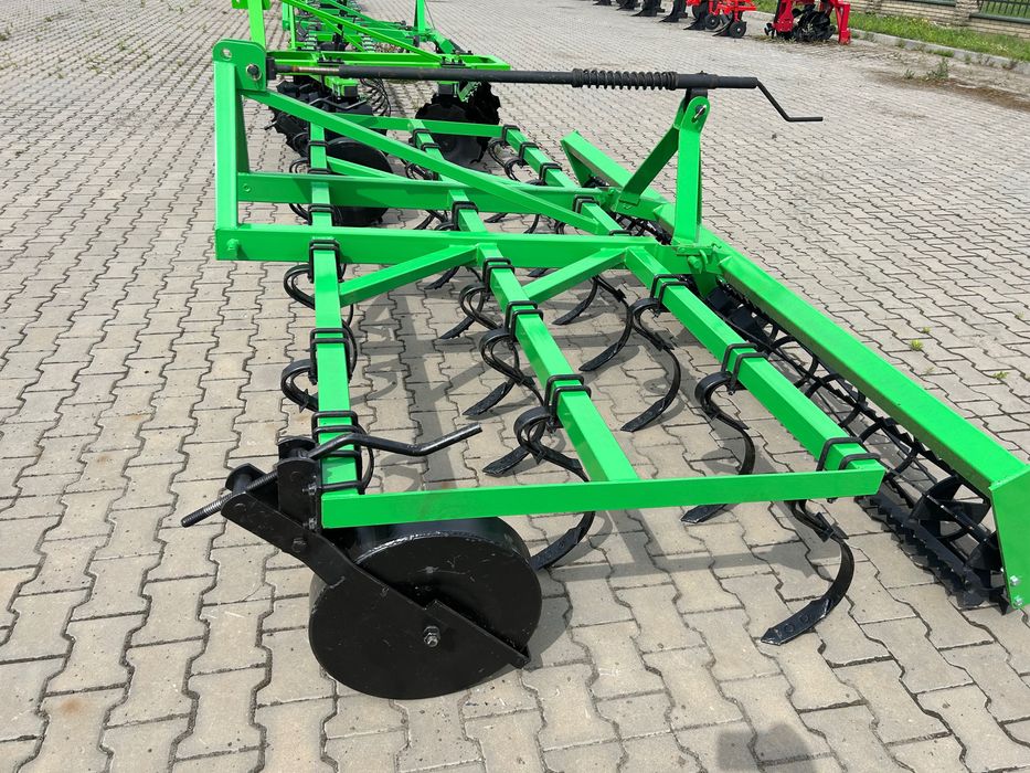Культиватор пружинний суцільного обробітку, культиватор на стрілах