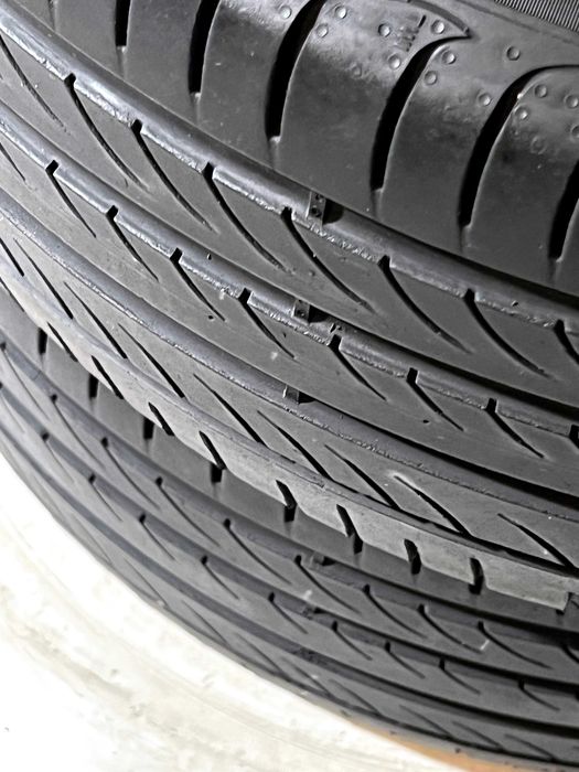 Pneus Pirelli Powergy - 225/50/17 - Excelentes