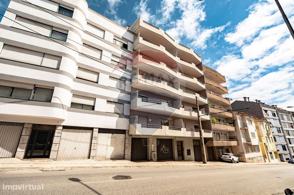 Apartamento T2 para venda — Santo António dos Olivais, Coimbra
