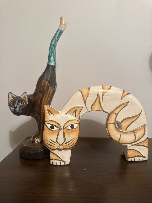 Koty figurki z drewna