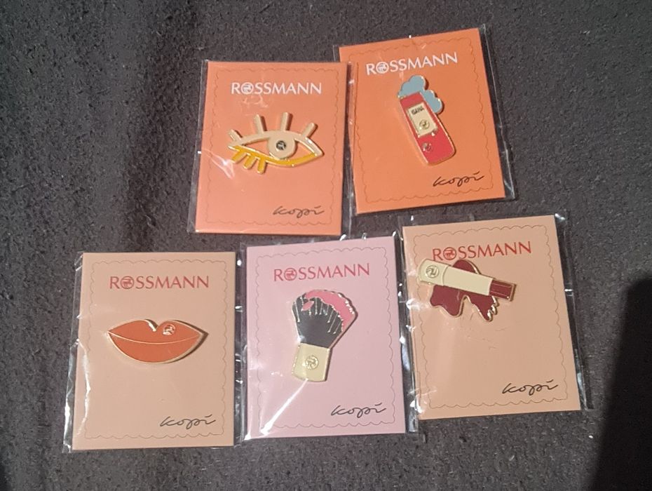 Piny przypinki Rossmann 5szt.