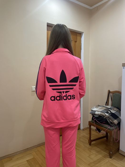 Спортивні костюми (дівчинка)