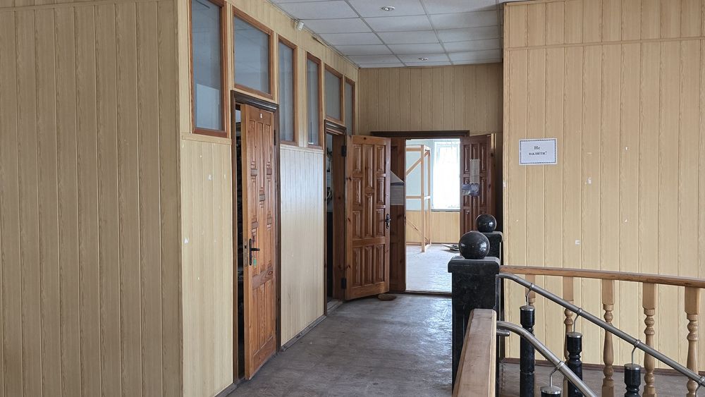 Продаж будівлі 452 м.кв. + 20,7 соток, Коростишів