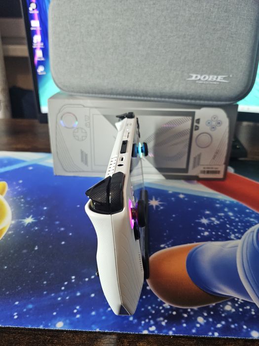 Портативна - ігрова консоль Asus Rog Ally 512Gb + комплект