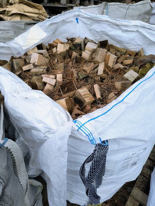 Big Bag z drewnem opałowym