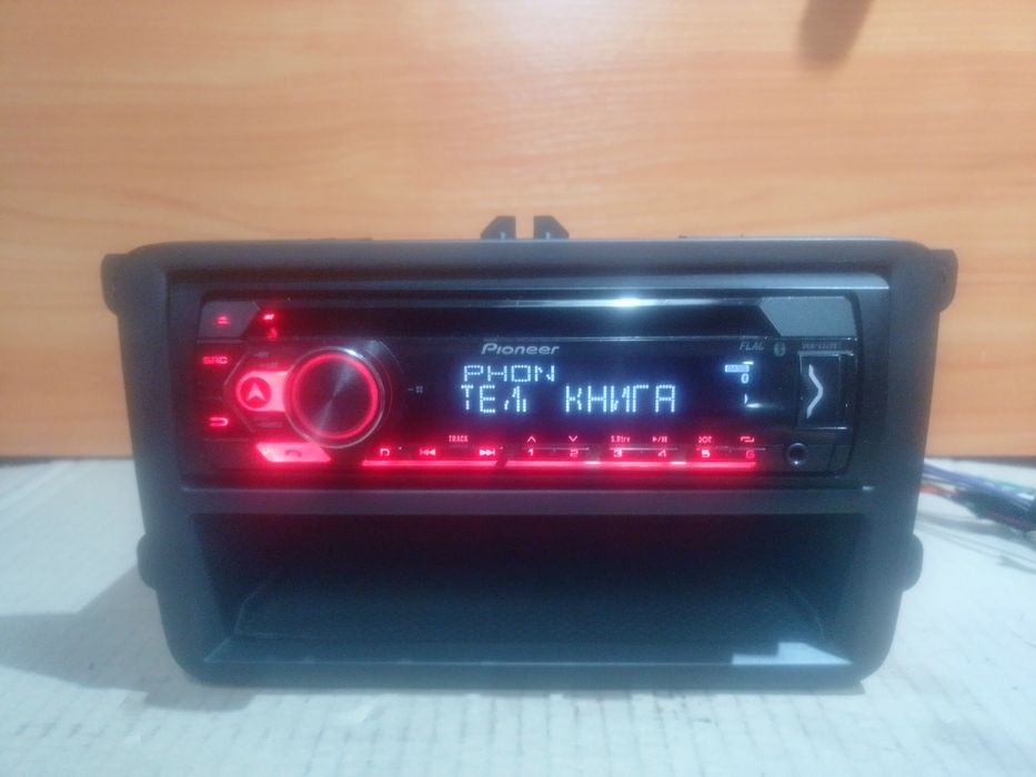 Автомагнітола Pioneer DEH-S320BT Bluetooth, USB, AUX, CD