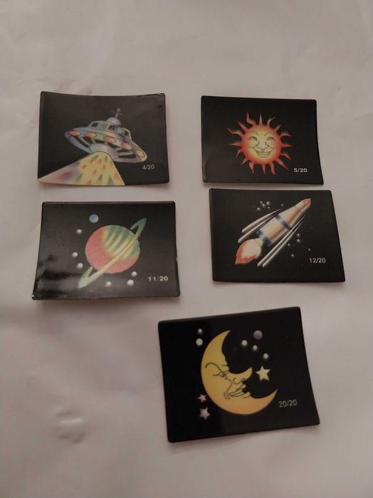 Lote 5 cromos / brindes do Universo, lua, planetas, ovnis, sol, foguetões