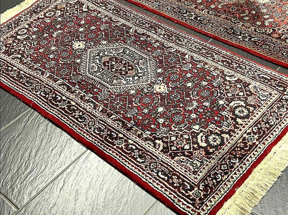 2 tapetes PERSAS BIDJAR, Lã s/Algodão, manuais, 135x67 cm / 130x70 cm