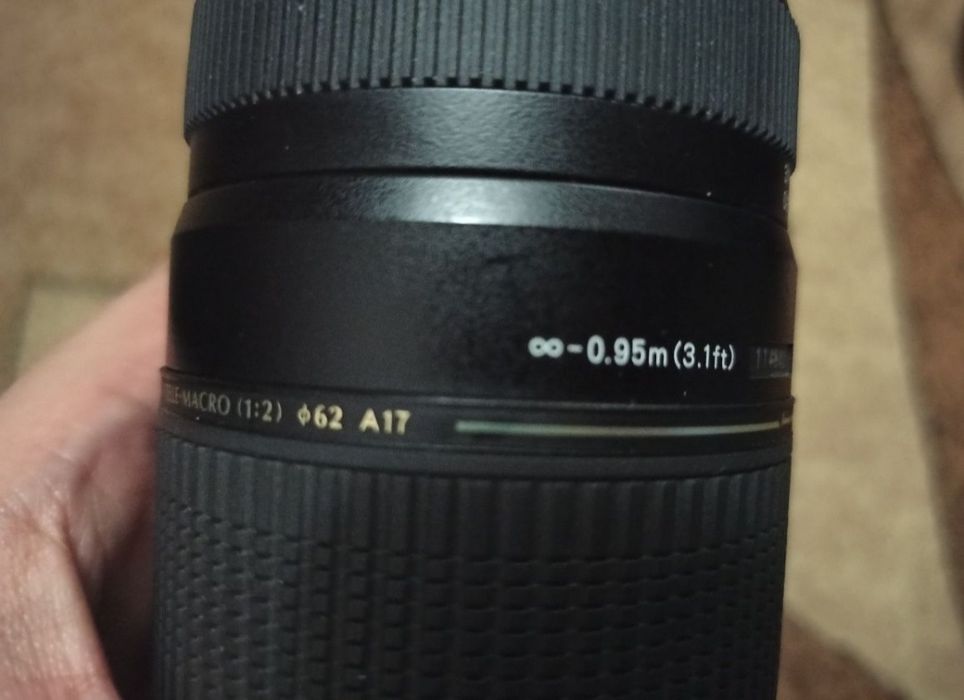 tamron af 70-300mm tele-macro (1:2) ф62 А17 б/у