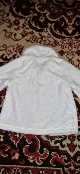 Продам кофту для маленькой девочки LC waikiki и шапку с ушками)