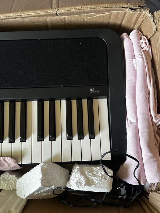 Цифрове піаніно Korg B2 BK (без педалі)