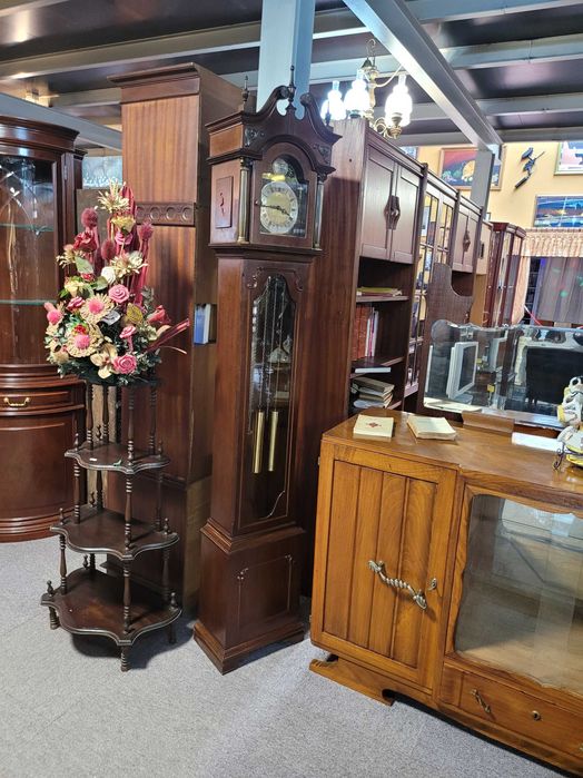 Pendulum Clock – Sold with a One-Year Functionality Warranty64584251115522120