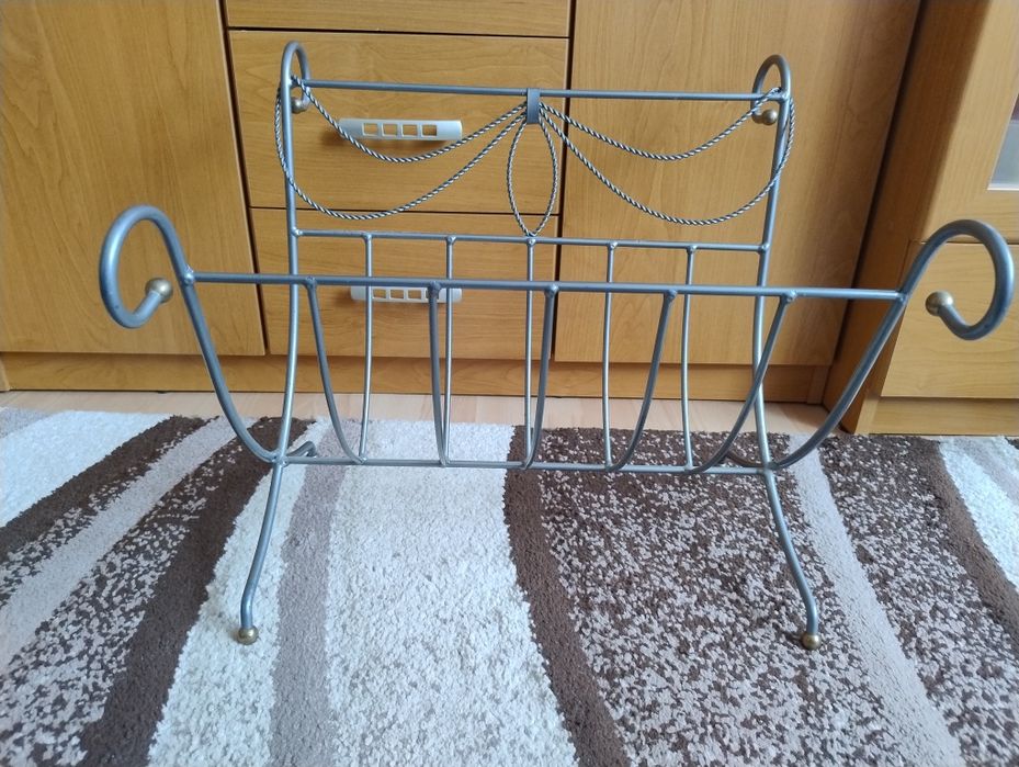 Gazetownik metalowy gazetownik ozdobny