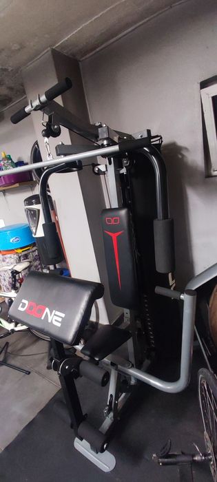 Máquina de musculação multifunções