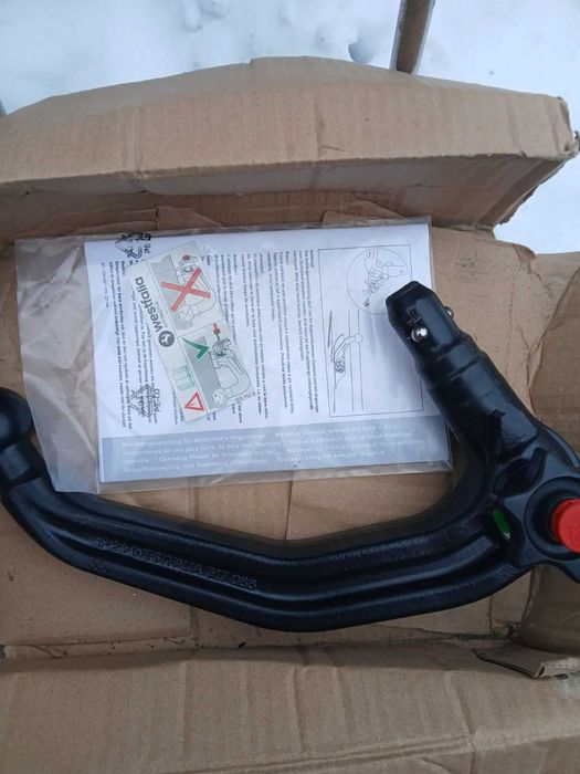 Продаю оригінальний  фаркоп Westfalia Skoda SuperB/VW Passat B6/B7