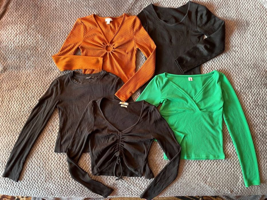 Жіноча облягаюча кофта чорна коротка топ з довгим рукавом в рубчик с м