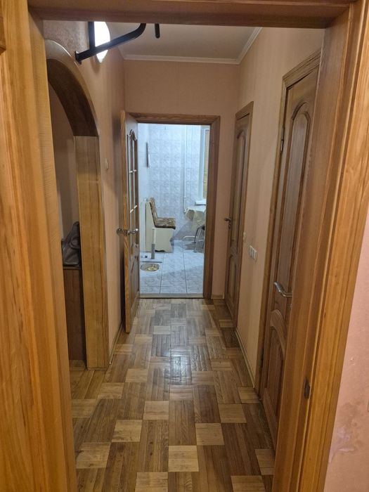 4к Кондратьєва на 1 поверсі