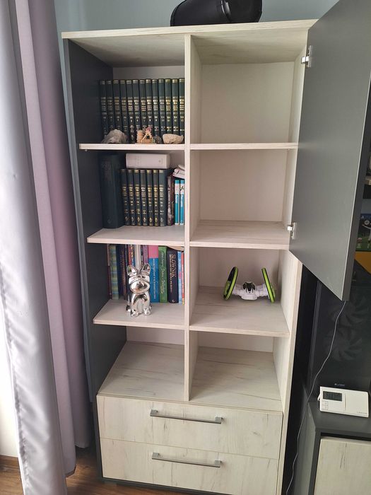 Sprzedam solidny zestaw mebli dla chłopca , wykonany  u stolarza