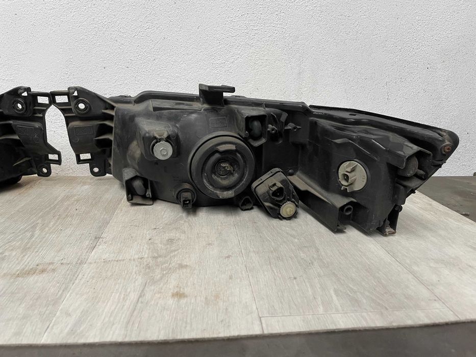 Óticas MITSUBISHI SPACE WAGON