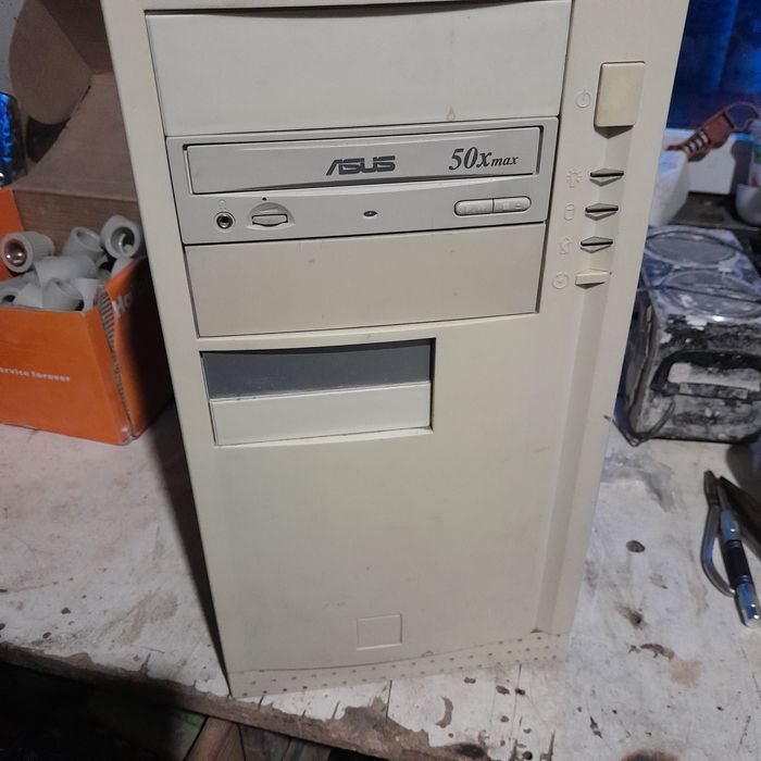 Продам настольный компьютер.