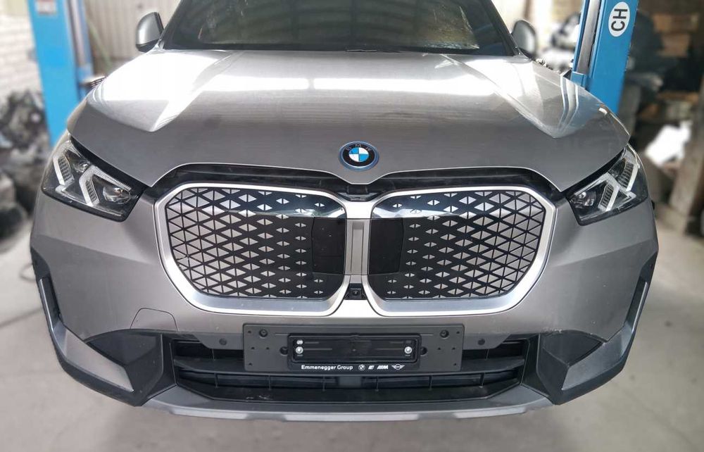 Капот BMW IX U11 розборка шрот