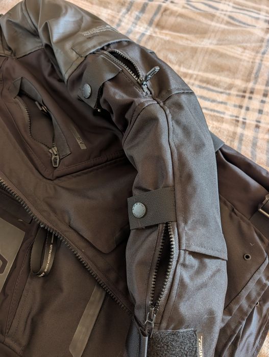 Casaco Moto Macna Higera Black (Tamanho L) – Como Novo!