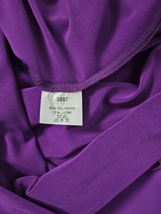 Vestido roxo de cerimónia nr. 44