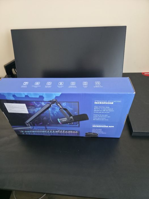 Fifine TAM8 microphone