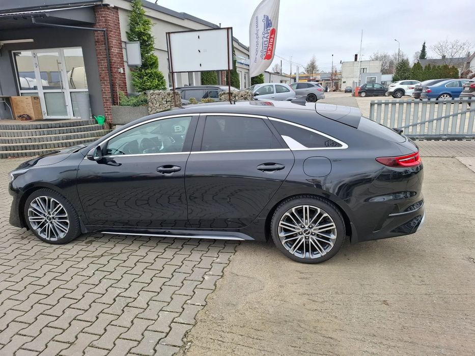 Kia ProCeed