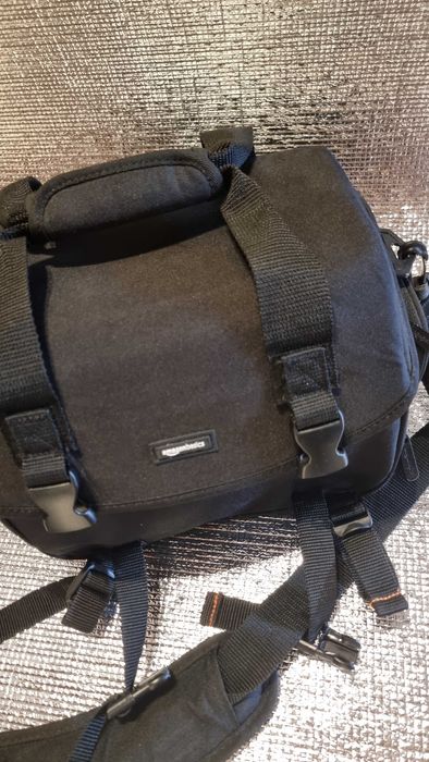 SLR camera and accessories shoulder bag, like new64550306862211123