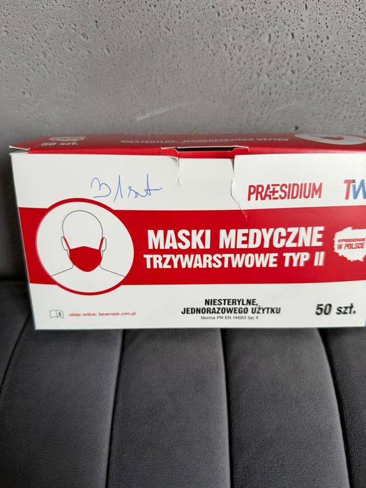 Maseczki medyczne trzywarstwowe  Typ II - 31 sztuk
