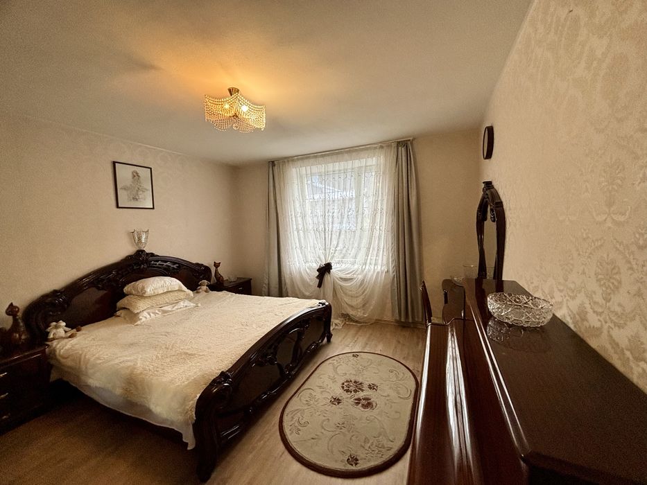 Продам будинок для великої родини