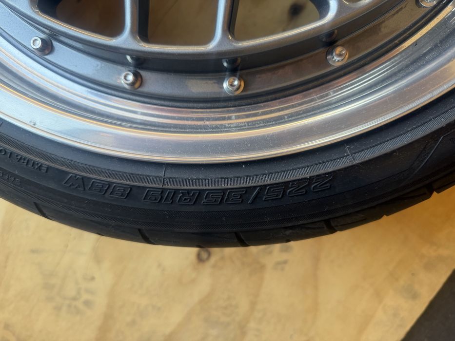 Jantes 19 com pneus  para Golf 7 GTI