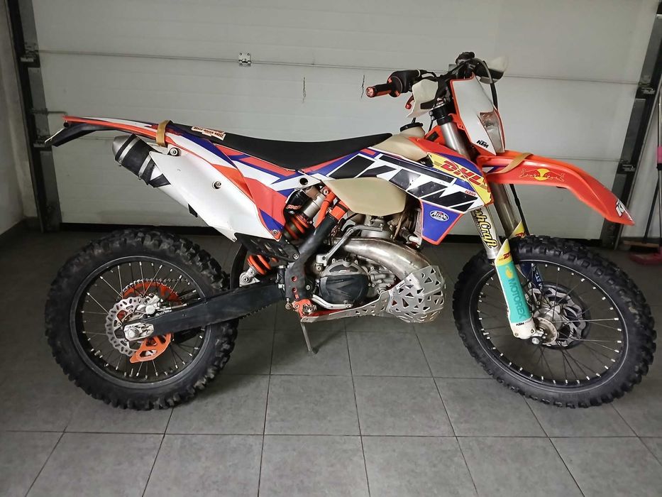 KTM EXC 300 SIX DAYS - Modelo 2016