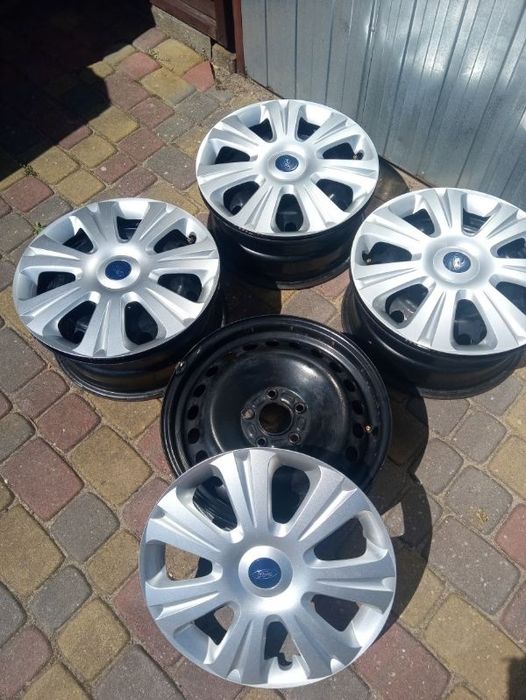 Kołpaki z felgami stalowymi  oryginalne 16  ford focus mondeo