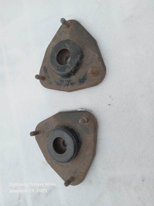 Продам опорники за форза