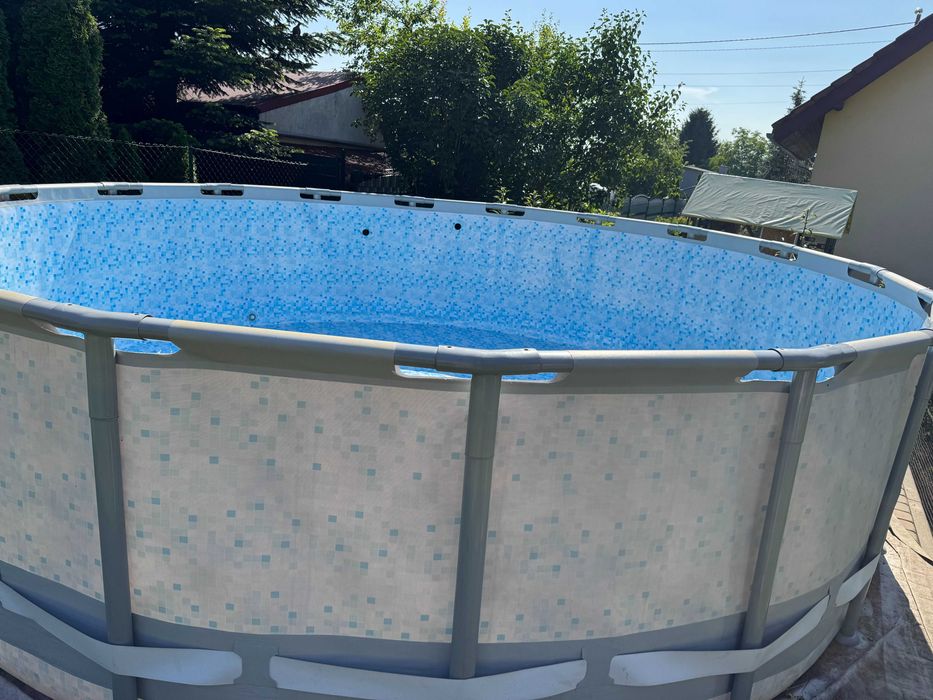 Basen stelażowy Bestway 549x122 z dodatkami
