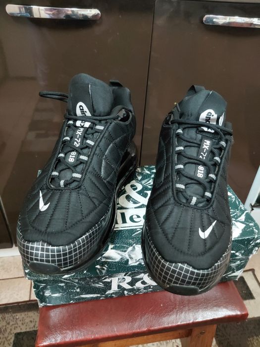 Продам зимові кросівки