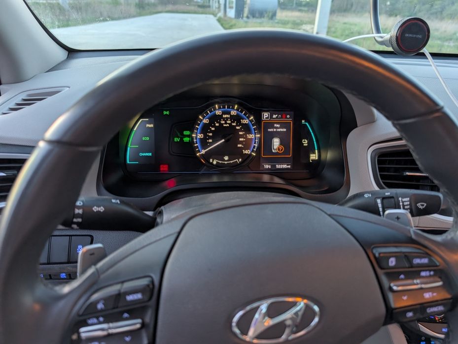 Hyundai ioniq plug in