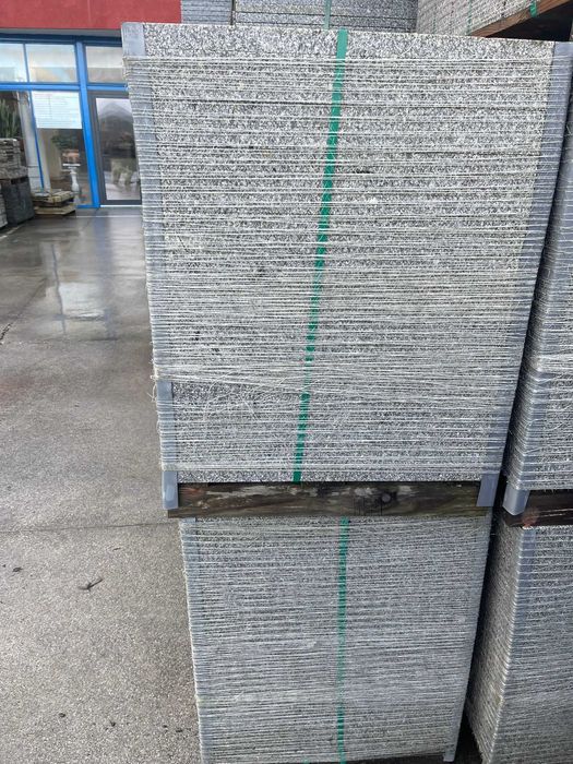 Granito Cinza satinano a 3 cm esp.