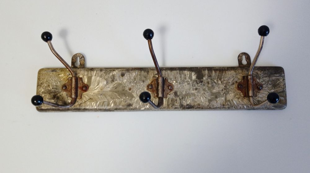 Вешалка настенная периода совка