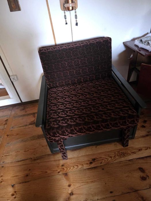 Stary fotel amerykanka