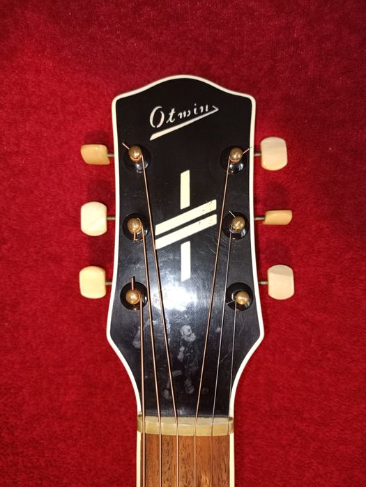 Gitara Otwin 1508 (lat 1920x)