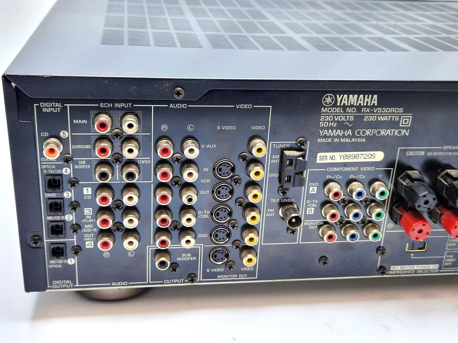 Amplituner YAMAHA RX-V530RDS