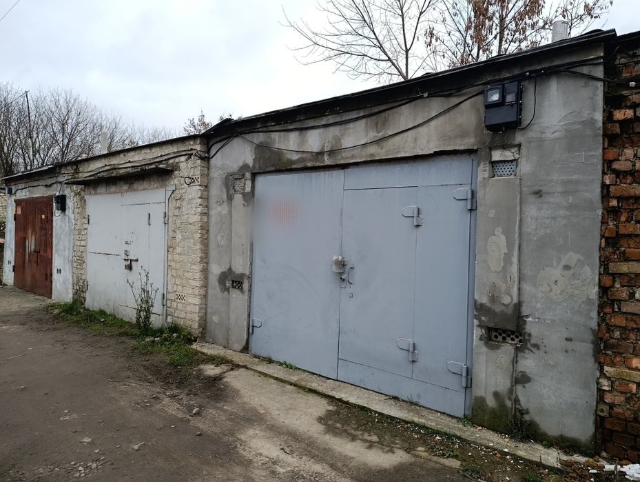 Продам капітальний гараж в ГК «Лада»